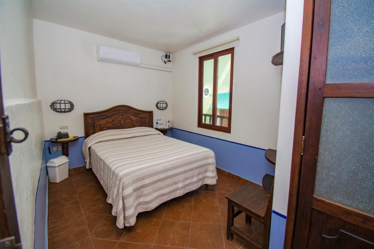 Meson Del Alferez Xalapa Hotel ภายนอก รูปภาพ