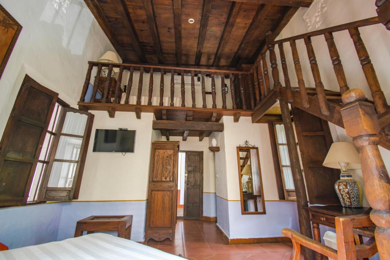Meson Del Alferez Xalapa Hotel ภายนอก รูปภาพ