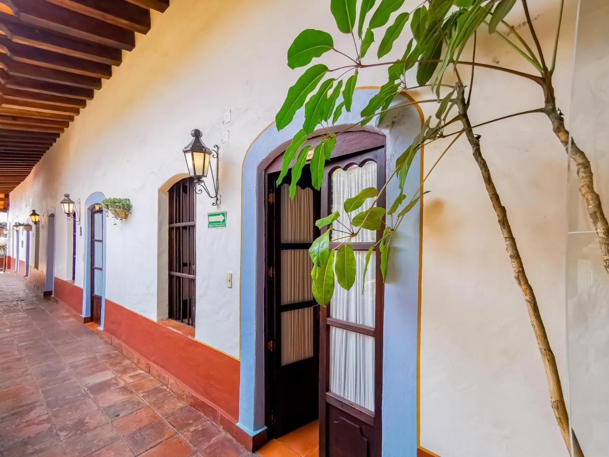 Meson Del Alferez Xalapa Hotel ภายนอก รูปภาพ