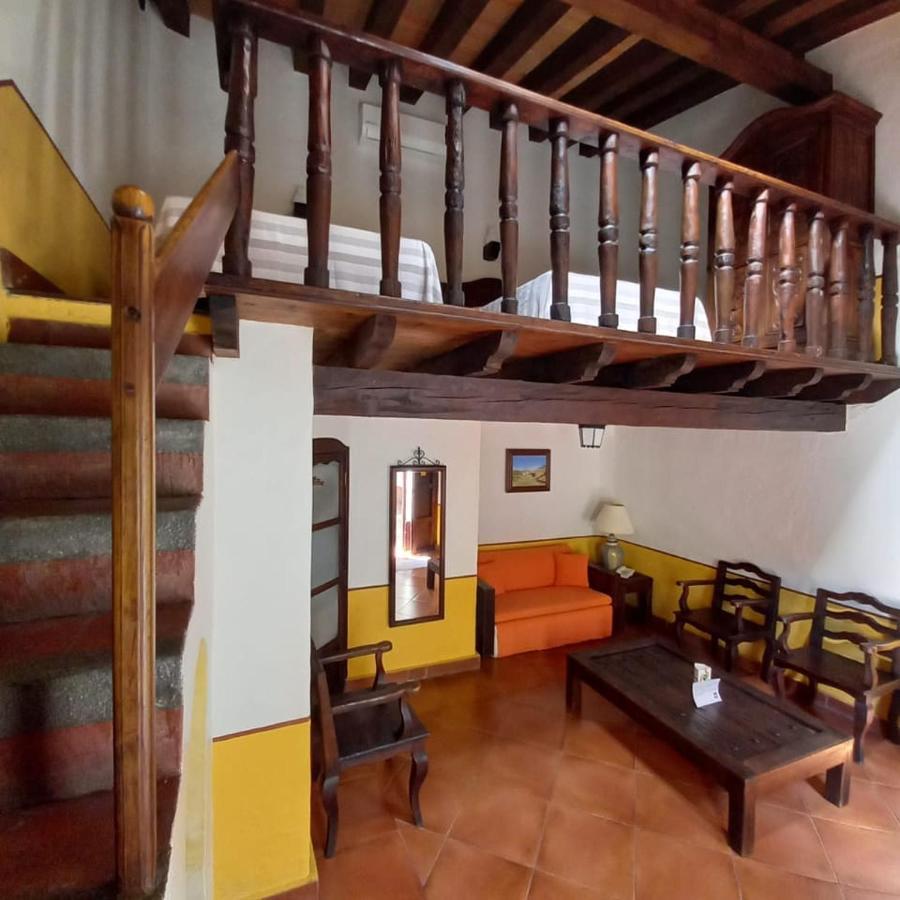 Meson Del Alferez Xalapa Hotel ภายนอก รูปภาพ