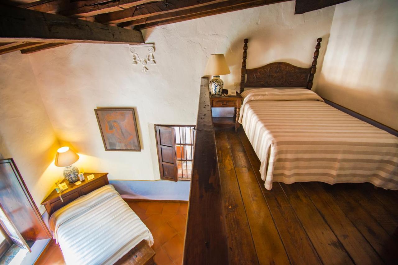 Meson Del Alferez Xalapa Hotel ภายนอก รูปภาพ